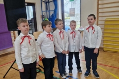 161305d6-a1cb-4751-8f70-bbe52fe6f76b-1