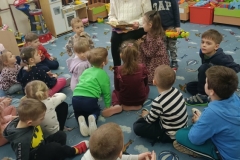 28db7a1d-11a9-40f6-bc31-09d102c45149