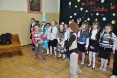 choinka i dzien babci 2013 (65)